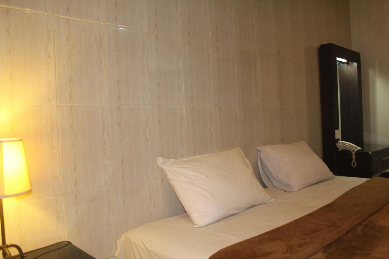 Suji Apartment Bali Exterior foto